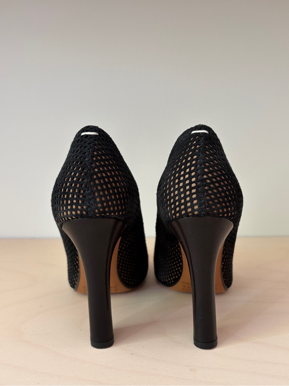 Maison Martin Margiela Fishnet Trompe L’Oeil Round-Toe Suede Pump 36.5 - Picture 4 of 14